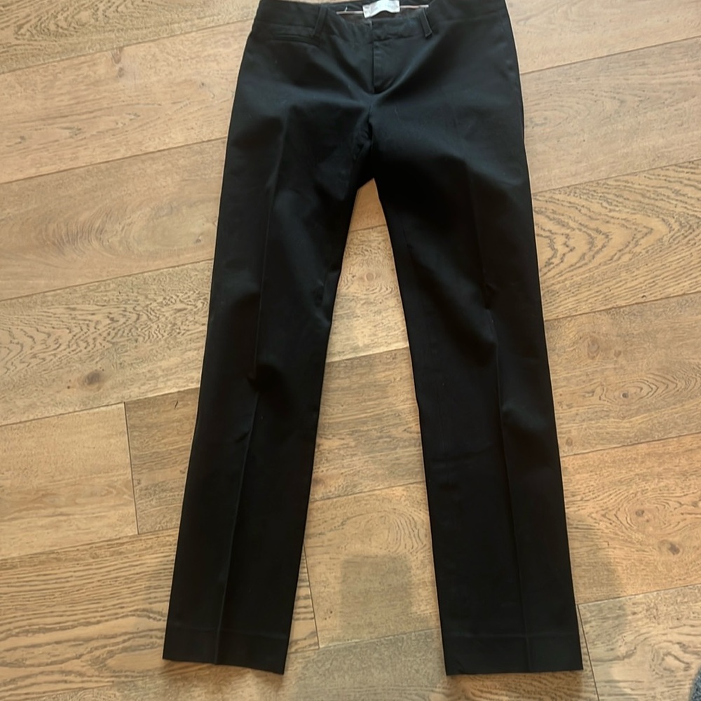 The perfect work pant! Gap True straight black trouser. Size 2R.